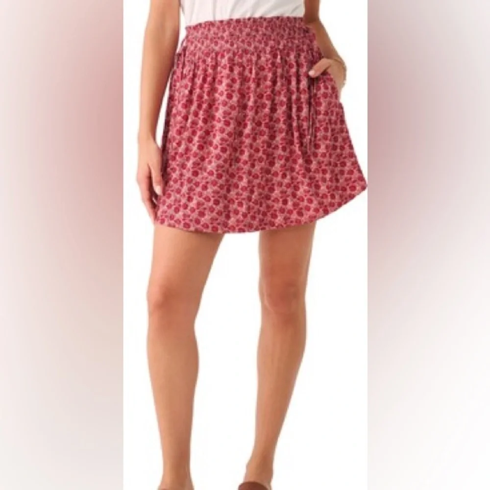 Faherty Emery smocked floral skirt size medium red